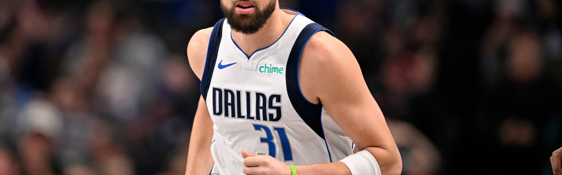 球探体育即时比分-百步穿杨！克莱底角埋伏 不沉球三分速射洞穿篮心