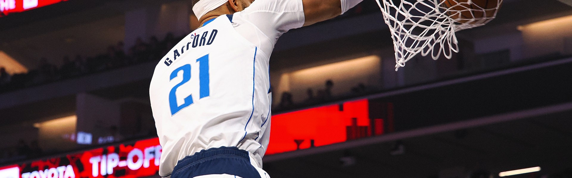 球探体育网页版-明天独行侠迎战湖人 加福德&amp;瑞安·内姆哈德大概率出战